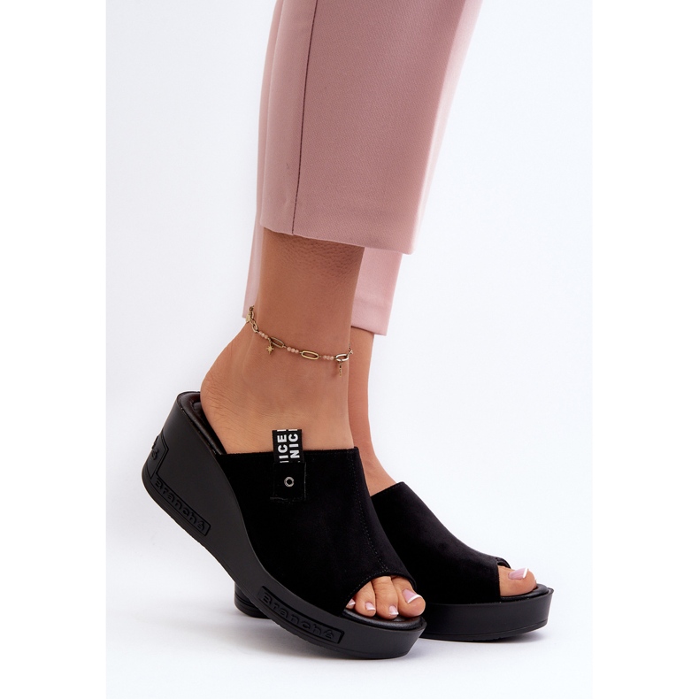 Vinceza Naisten mustat Vleni Wedge -varvastossut 2