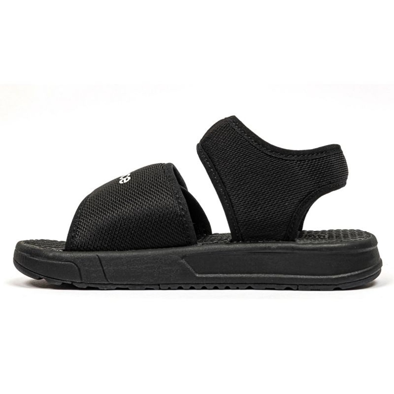 New Balance SYA750A3 sandaalit musta 1