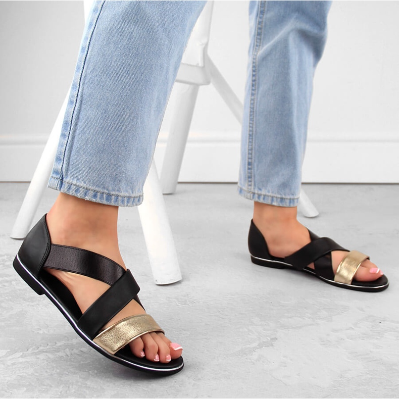 Naisten sandaalit, mustat Jezzi 3882 2