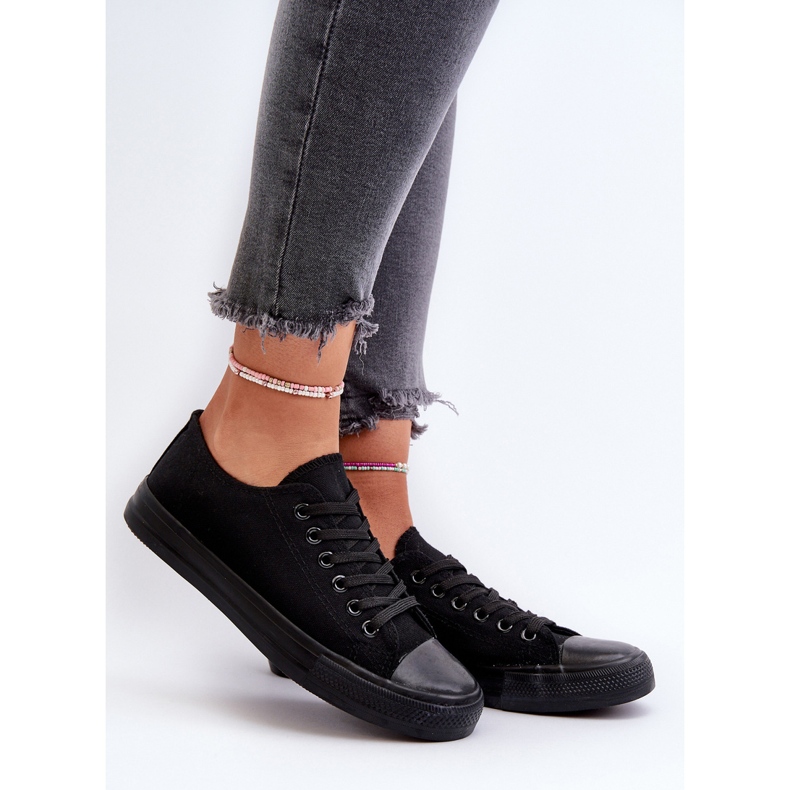 Naisten klassiset matalat tennarit, musta Caelira 2