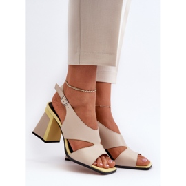 S.Barski Naisten korkeakorkoiset sandaalit beige D&amp;A MR38-153 2