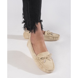 Mukavat naisten beige-mokkasiinit 2