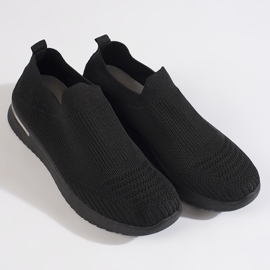 Mustat slip-on lenkkarit 1