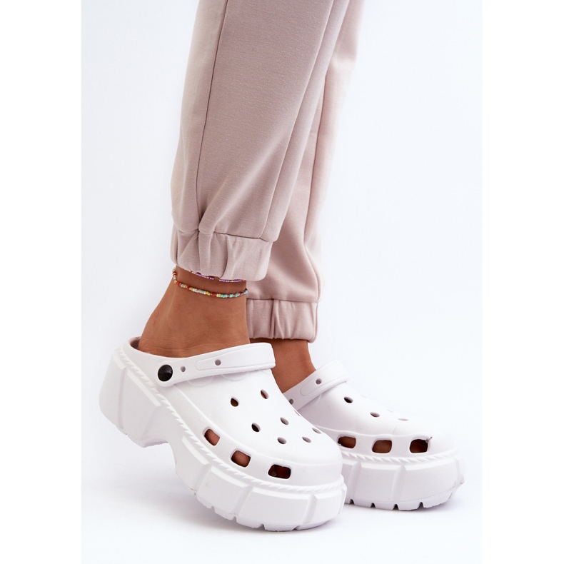 Naisten vaahtovarvastossut massiivisessa pohjassa, valkoinen Witima 2