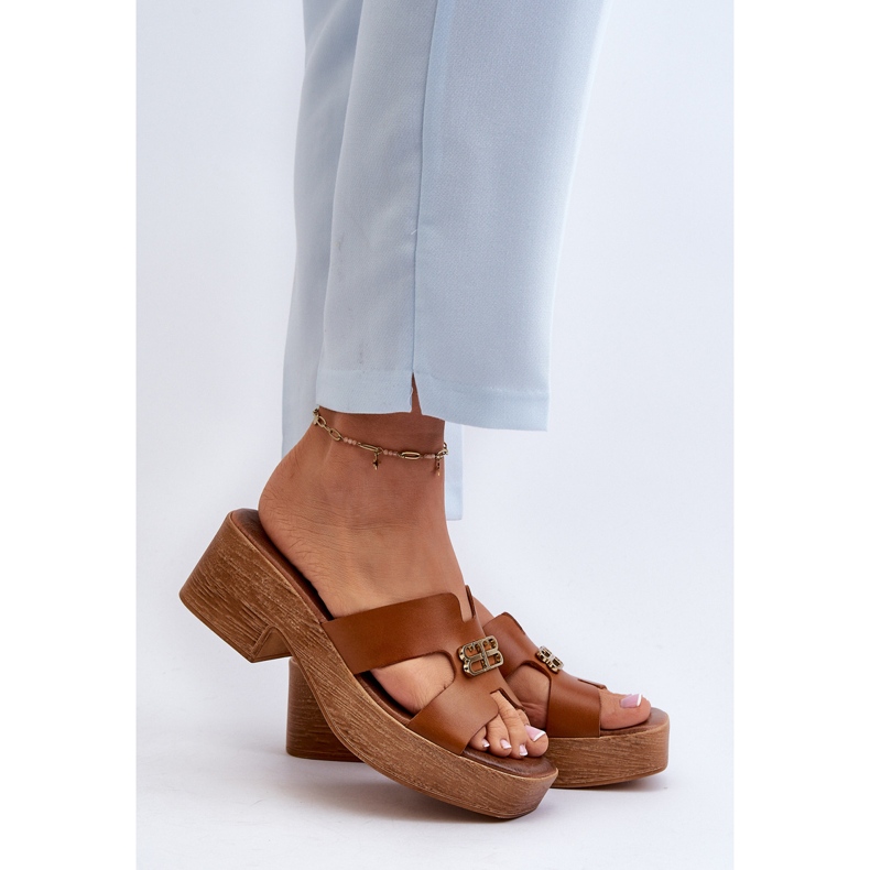 Zazoo 40412 nahkaiset tyylikkäät naisten varvastossut kultakoristeella, ruskea 2