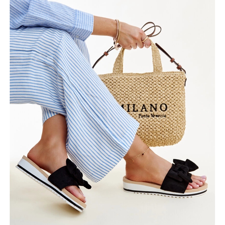 Mikhailin mustat matalakiilamuulit 1