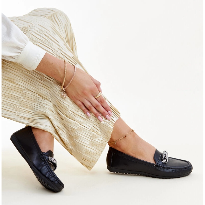 Mustat mokasiinit koristeltu Adiba strassit 1