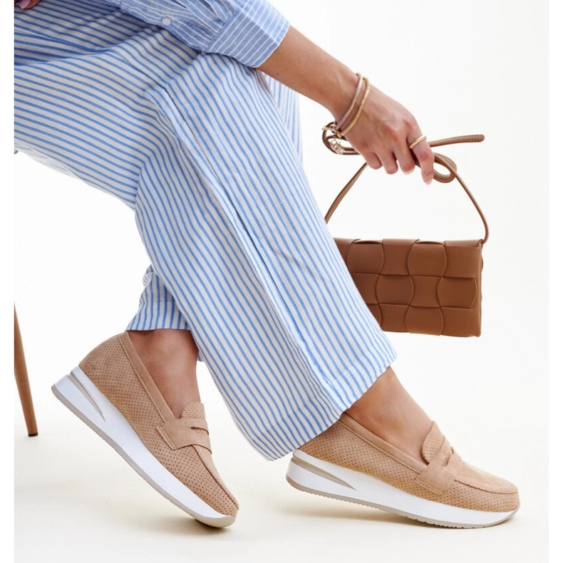 Ruskeat rei'itetyt Muna kengät 1