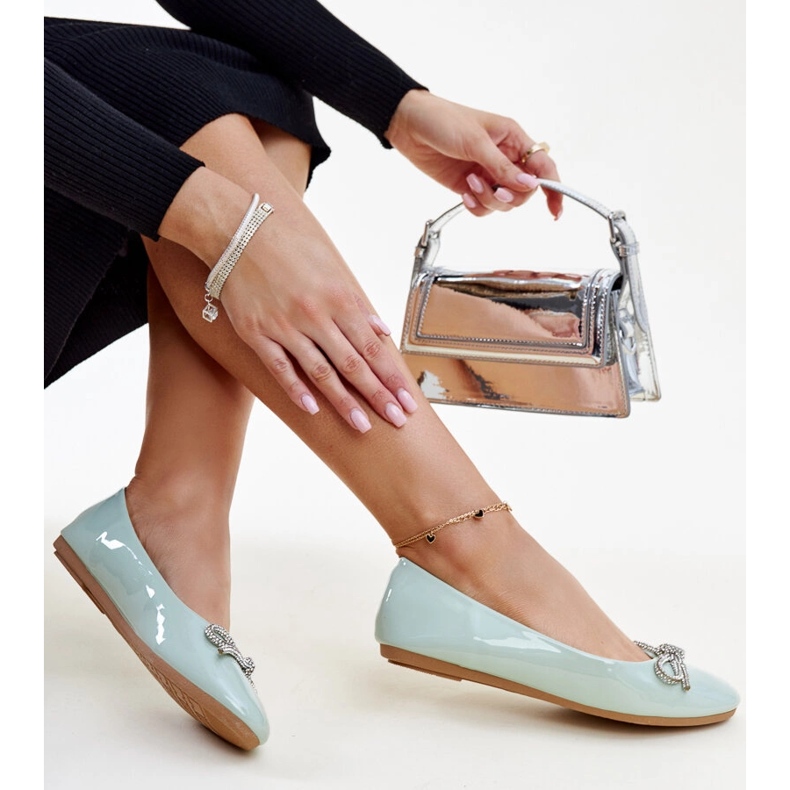 Totanin vihreä patentoitu balettiasunto koristerusetilla 1