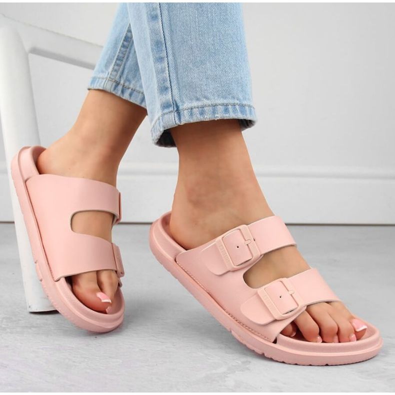 Big Star INT2004D nude vaahtomuovi varvastossut soljilla 1