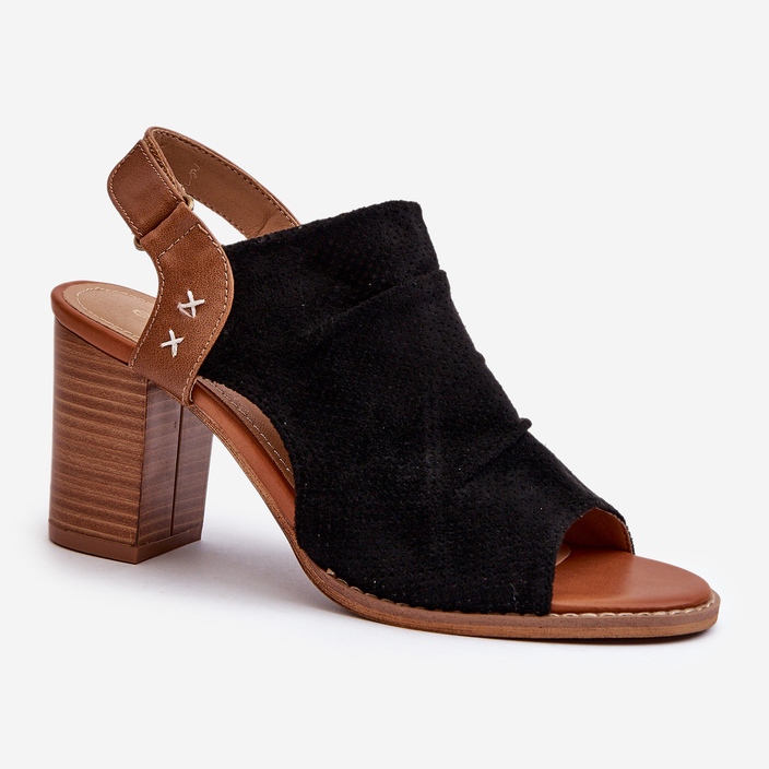 Naisten harjakattoiset sandaalit korkeakorkoisessa mustassa Roscassa 1