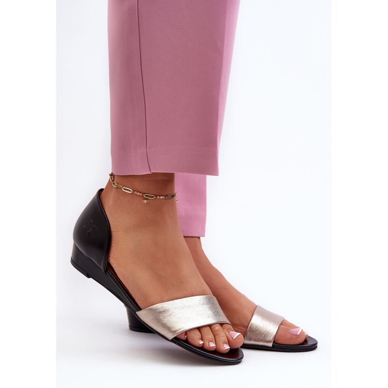 Nahkasandaalit Maciejka 1971-67 musta ja kulta kultainen 2