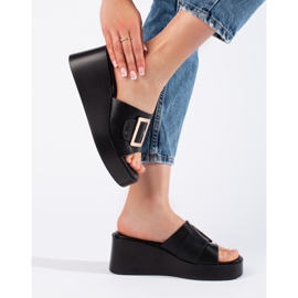 Mustat naisten kiilatossut 2