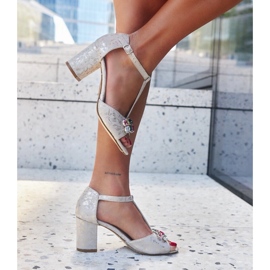 Korkeakorkoiset sandaalit, joissa Gaberna-nahkapohjallinen beige 1