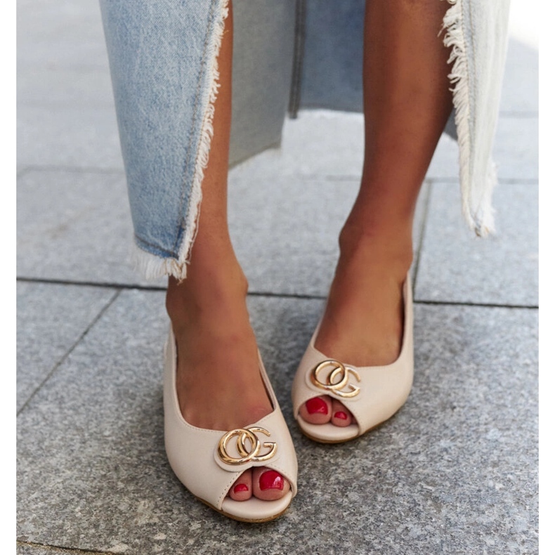 Karimala nahkapohjalliset sandaalit beige 2