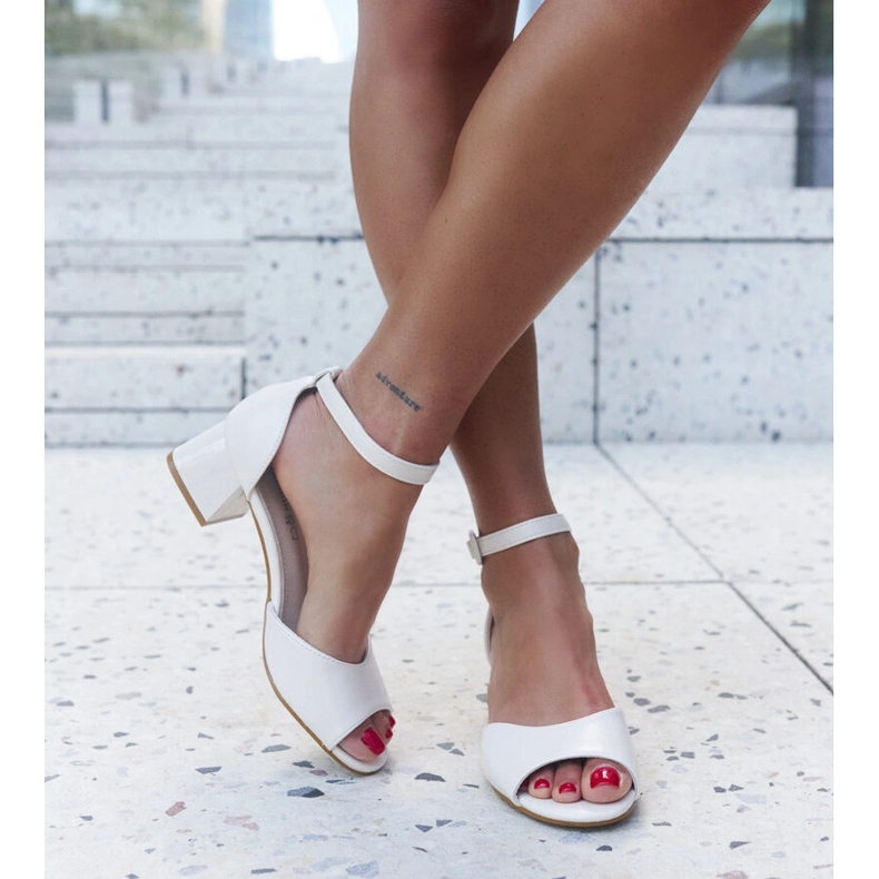 Korkokengät sandaalit, joissa Sirin-nahkainen sisäosa beige 1