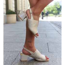 Block-sandaalit, joissa Nuna-nahkainen sisäosa beige 1