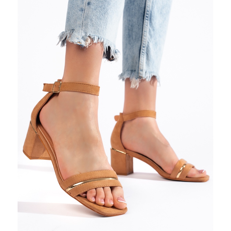 Ruskeat mokkanahkaiset matalakorkoiset sandaalit 1