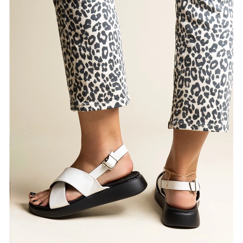 Valkoiset Burnet sandaalit valkoinen 1