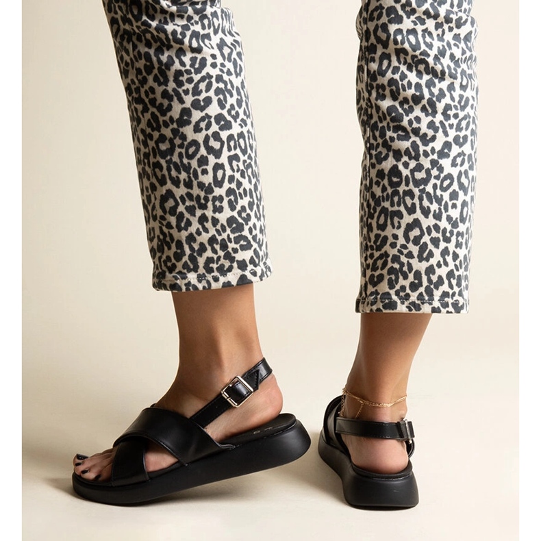 Mustat Burnet alustasandaalit 1