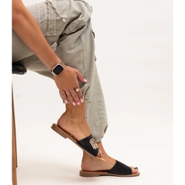 Mustat varvastossut Almeita-soljella 1