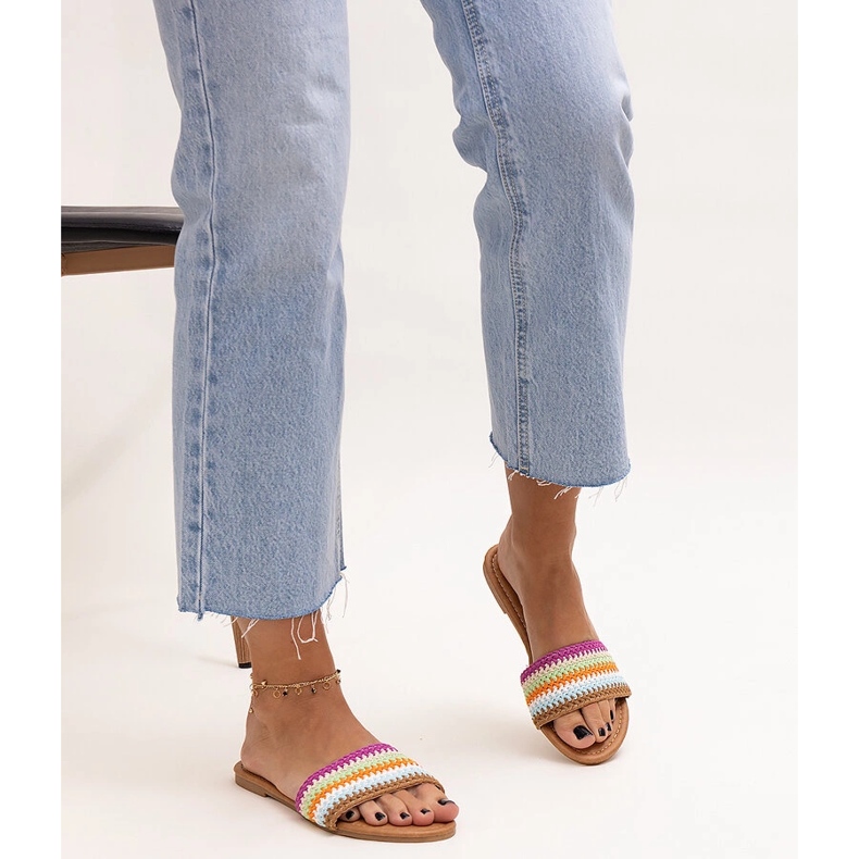 Moniväriset brodeeratut Marika-diat monivärinen 1