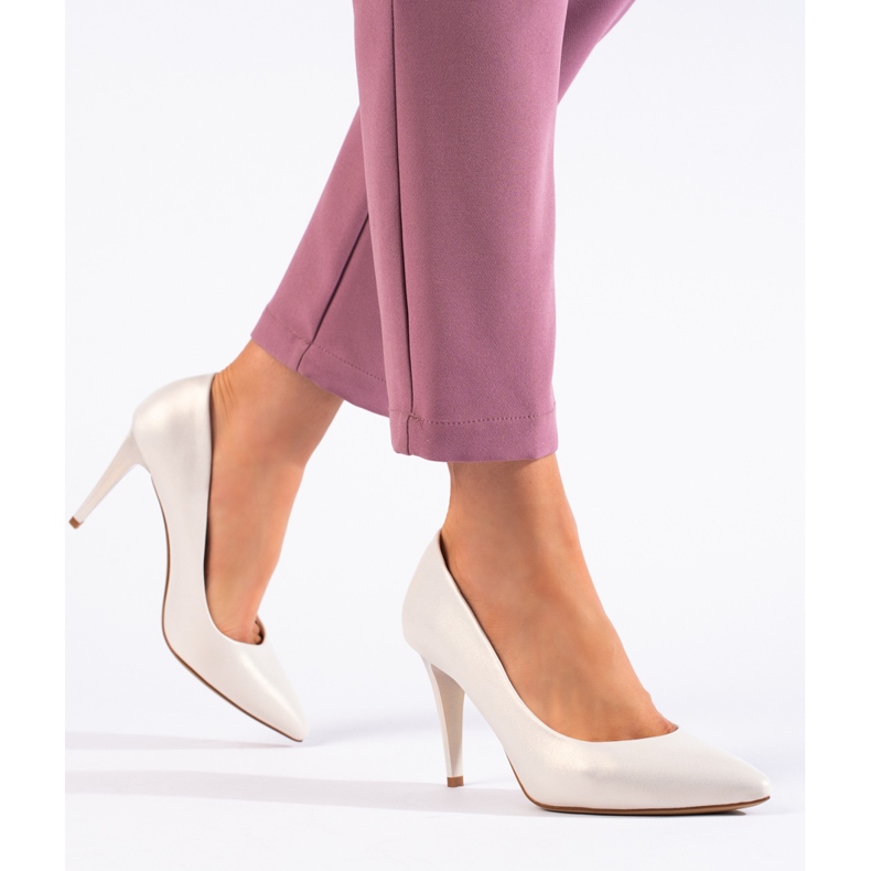 Sergio Leone Valkoiset helmipumput korkealla korolla valkoinen 1