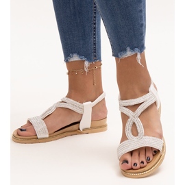 Valkoiset sandaalit koristeltu Detila-zirkoneilla valkoinen 1