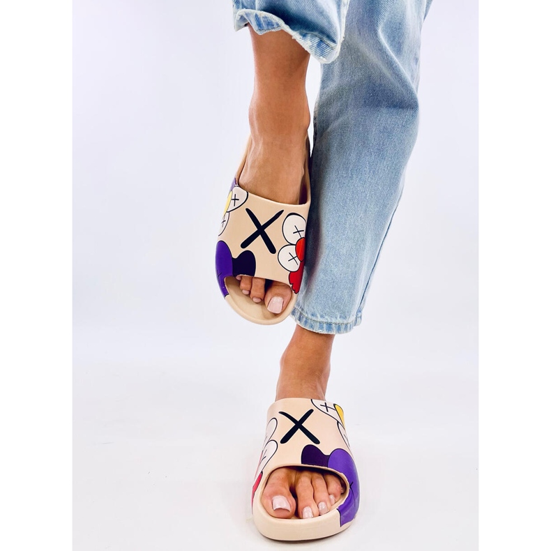 Tossut, joissa värikäs Clancy Khaki -printti beige 1