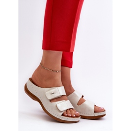 Kevyet naisten varvastossut, jotka on valmistettu eko-nahasta, hopeafrelliasta 2