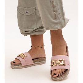 Niamhin vaaleanpunaiset varvastossut kiiltävällä soljella vaaleanpunainen 1