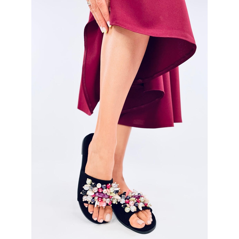 Lumsen Mustat varvastossut värikkäillä kivillä 2