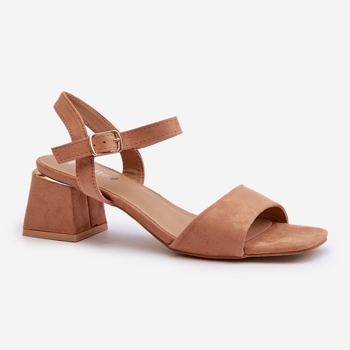 Naisten sandaalit lohkossa, joka on valmistettu Eco Suede Camel Leishasta beige 1