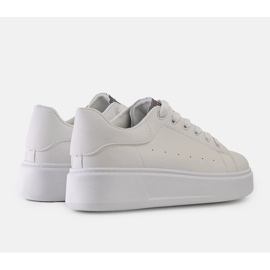 Valkoiset lenkkarit silmiinpistävällä Asmait-koristeella valkoinen 1