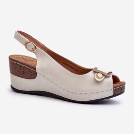 Evento Naisten Vaaleat Wedge Sandaalit Comfort Kengät Beige ja hopea Efravia 1