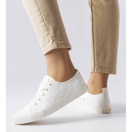 Valkoiset lenkkarit Big Star -kirjailulla LL274223 valkoinen 2