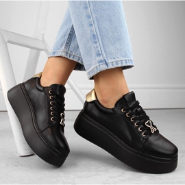 Naisten nahkakengät mustalla alustalla, Vinceza 66700 1