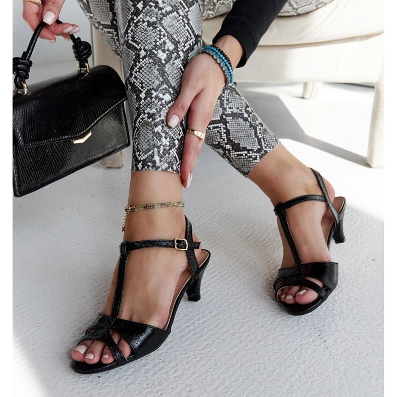 Mislawa mustat korkeakorkoiset sandaalit 1