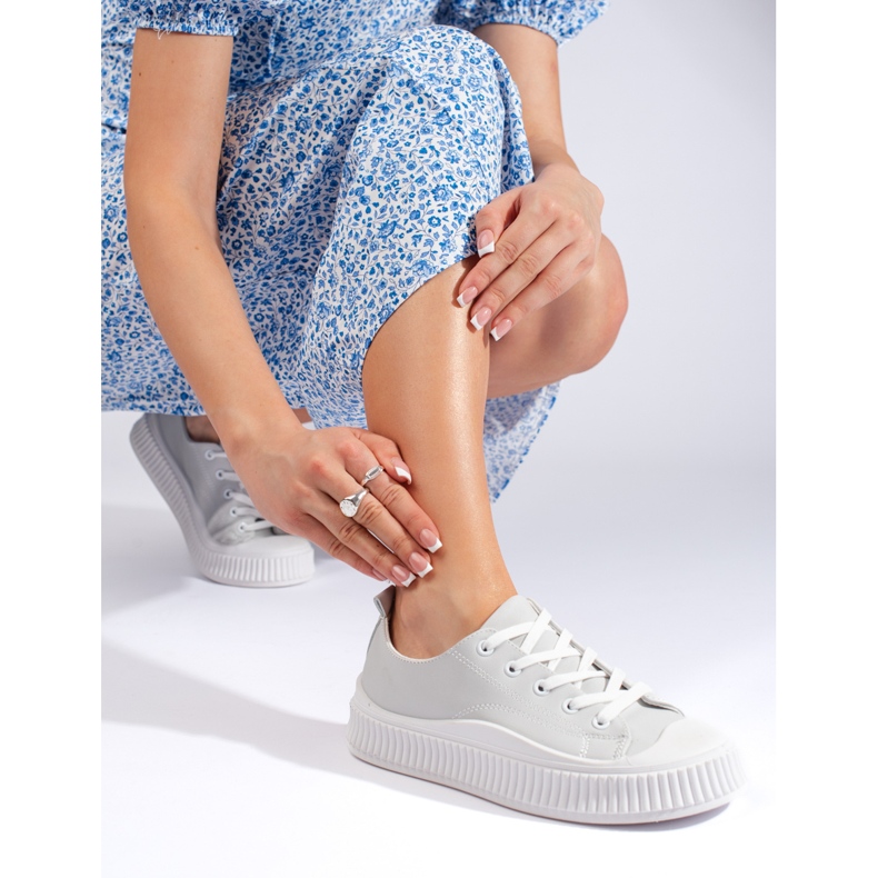 Harmaat naisten tennarit ekologisesta nahasta 2