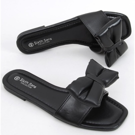 Mili Mustat tossut rusetilla 1