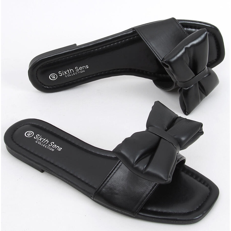 Mili Mustat tossut rusetilla 1