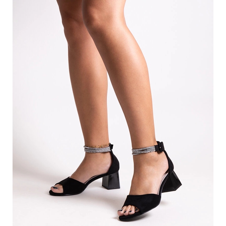 Korkokengät sandaalit, joissa Nadira-nahkapohjallinen musta 1