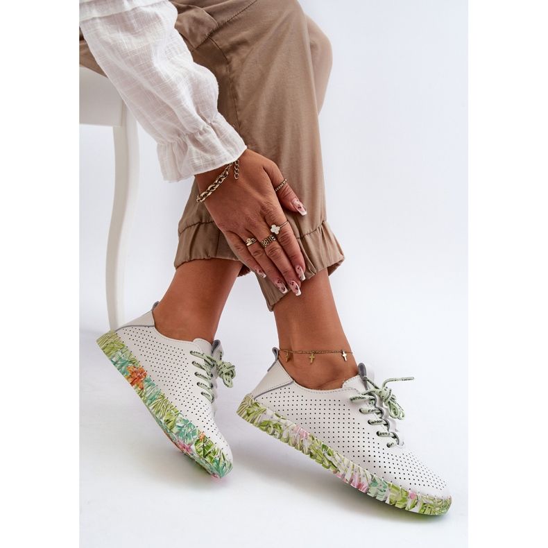 S.Barski Naisten pitsikengät luonnonnahasta, valkoinen Farnalea 2