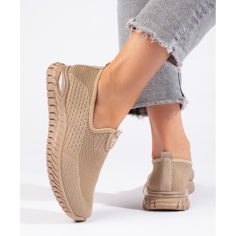 Naisten ruskeat tekstiililenkkarit 1