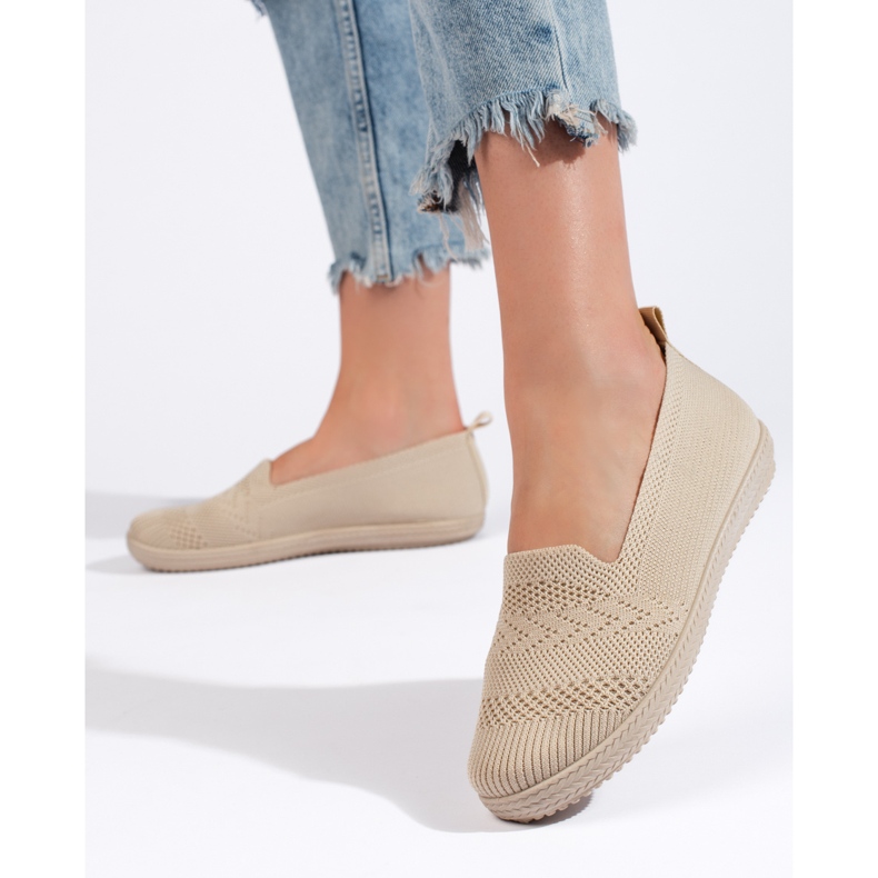 Naisten beige kangasslip-on 1