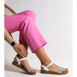 Valkoiset sandaalit Estellaria-kuutiozirkonioilla valkoinen 1