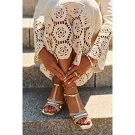 Naisten korkeakorkoiset sandaalit Eco-nahasta, kulta Lyana kultainen 2