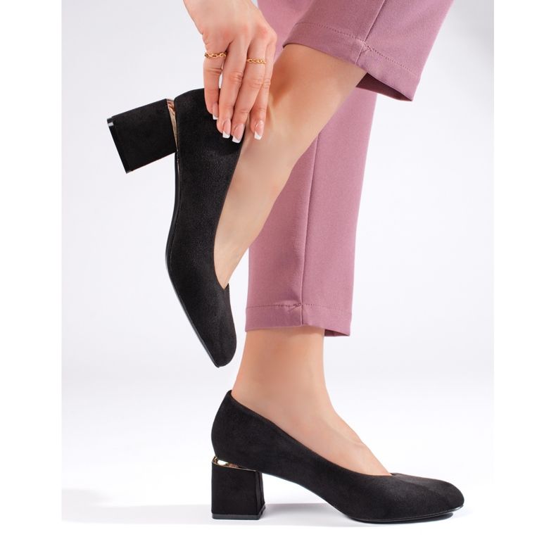 Mustat mokkanahkaiset korkokengät 2