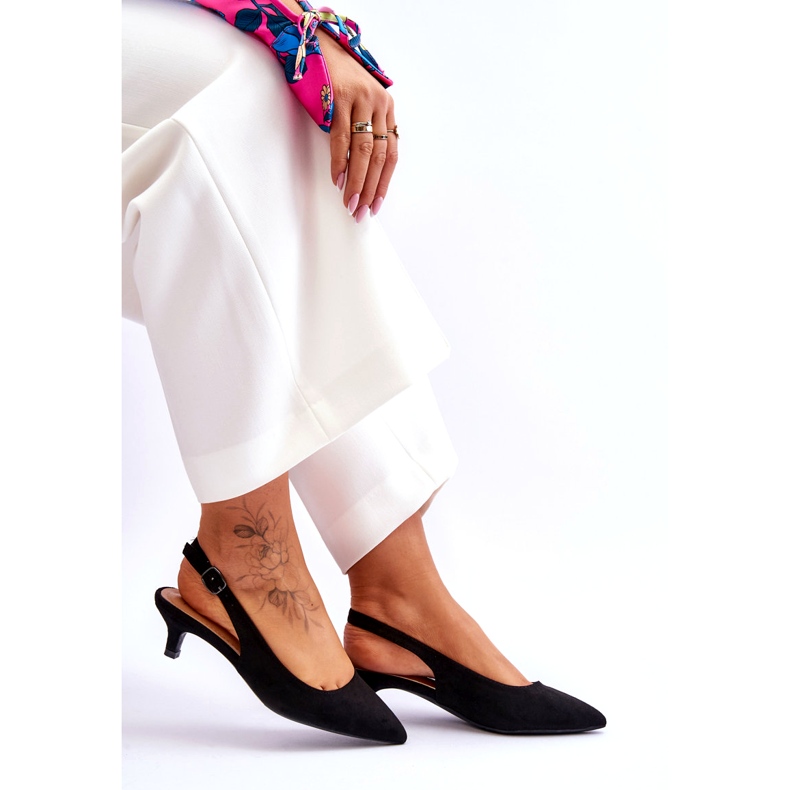 Jeeini Matalakärkiset pumput, musta 3