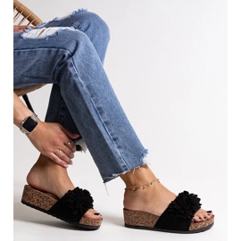 Mustat varvastossut kukilla Apolonia-tasolla 1